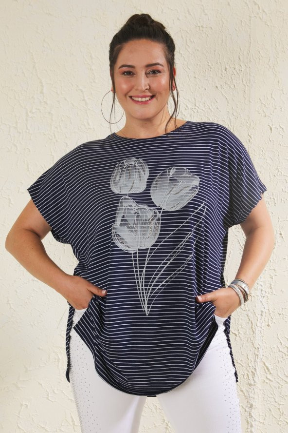 Büyük Beden Lacivert Salaş Çizgili Lale Baskılı T-shirt