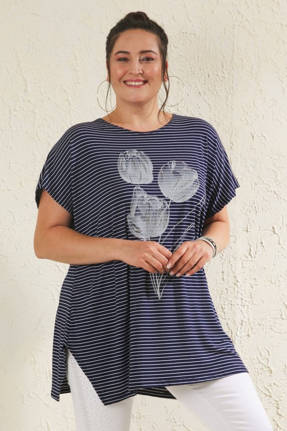 Büyük Beden Lacivert Salaş Çizgili Lale Baskılı T-shirt - 6