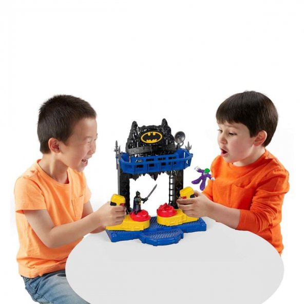 FKW12 Imaginext® DC Super Friends™  İkili Kapışma Batcave Oyun Seti - 3