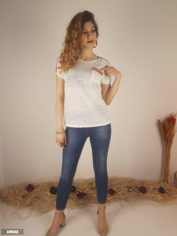 Kadın Beyaz Kuş Gözü Detaylı Buklet Kumaş T-shirt 10522