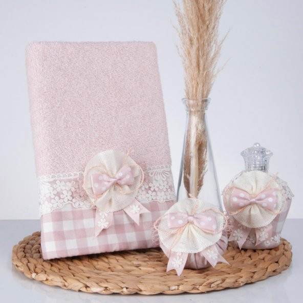Lucca Pamuk Havlu + Süslü Sabun + Süslü Kolonya Şişesi Kutulu Set - Resim 3