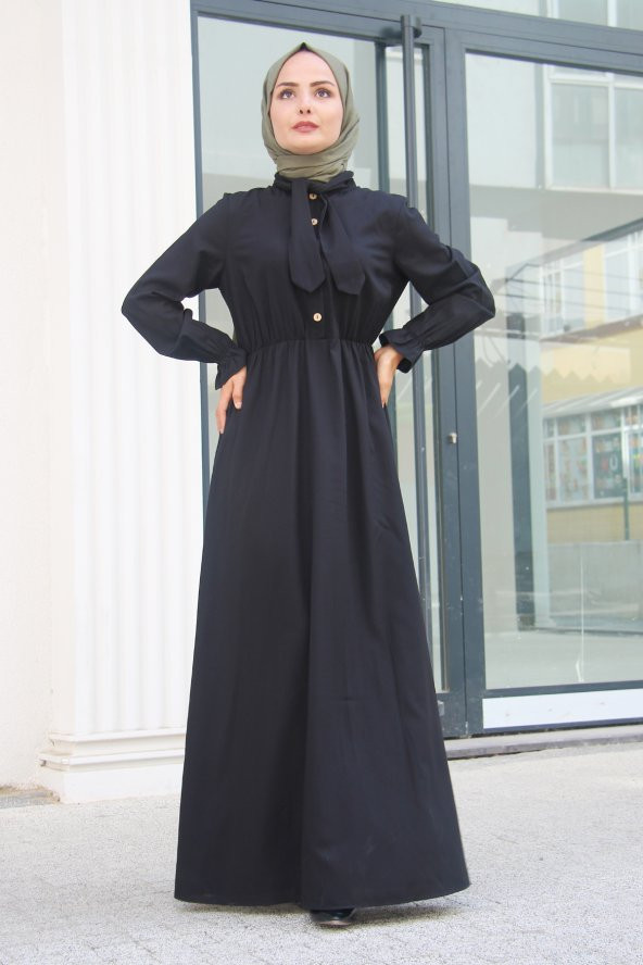 Meqlife Krep Kumaş Yaka Detaylı Uzun Kadın Elbise
