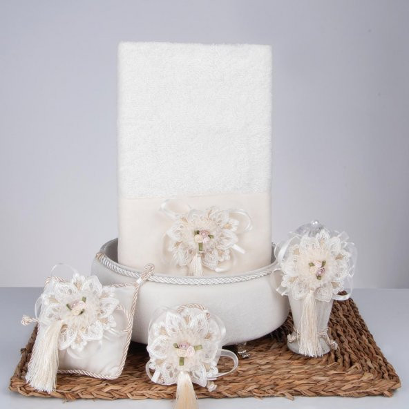Sweet Havlu + Sepet + Süslü Sabun + Şişe + Lavanta Hediyelik Kutulu 5 Parça Set - 3