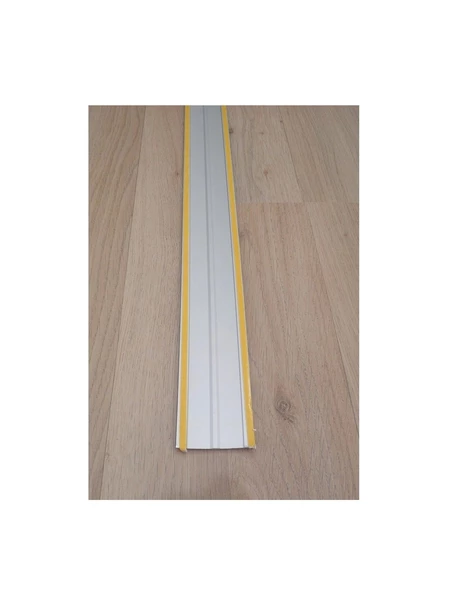 Yapışkanlı Gri Parke Kapı Eşik Çıtası En: 37 mm Uzunluk : 90 mm 3 Adet - 5