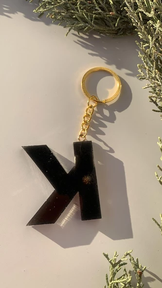 K Harfi Siyah Renk Kurutulmuş Sarı Papatya Çiçekli Simli Anahtarlık Gold Aksesuarlı El Yapımı Epoksi - Resim 5