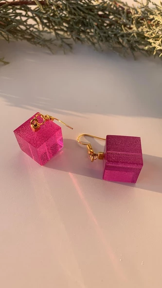 Parlak Mor Renkli Simli Gold Aksesuarlı Küp Şekil Küpe El Yapımı Epoksi Hediyelik - Resim 7