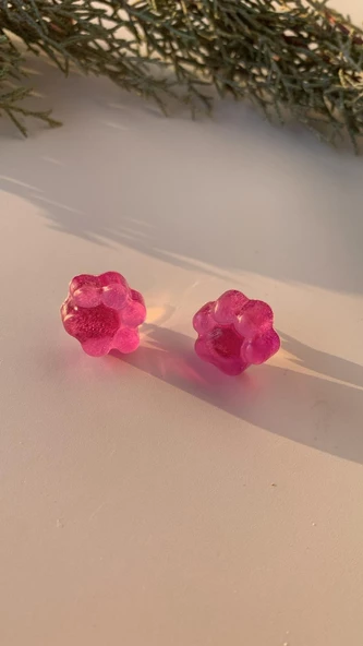 Parlak Mor Renkli Simli Kedi Köpek Pati Şekilli Küpe Gümüş Aksesuarlı El Yapımı Epoksi - Resim 7