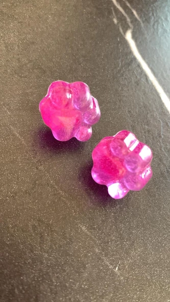 Parlak Mor Renkli Simli Kedi Köpek Pati Şekilli Küpe Gümüş Aksesuarlı El Yapımı Epoksi - Resim 4