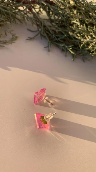 Parlak Mor Renkli Simli Gümüş Aksesuarlı Kare Elmas Şekil Küpe El Yapımı Epoksi Hediyelik - 3