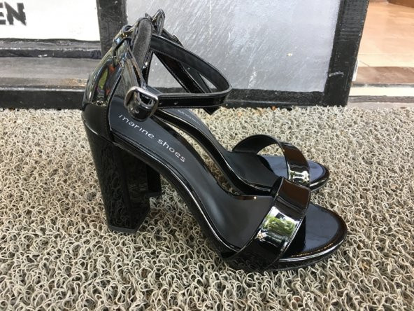 Marine Shoes 038-47 Siyah Ayna Topuklu Ayakkabı