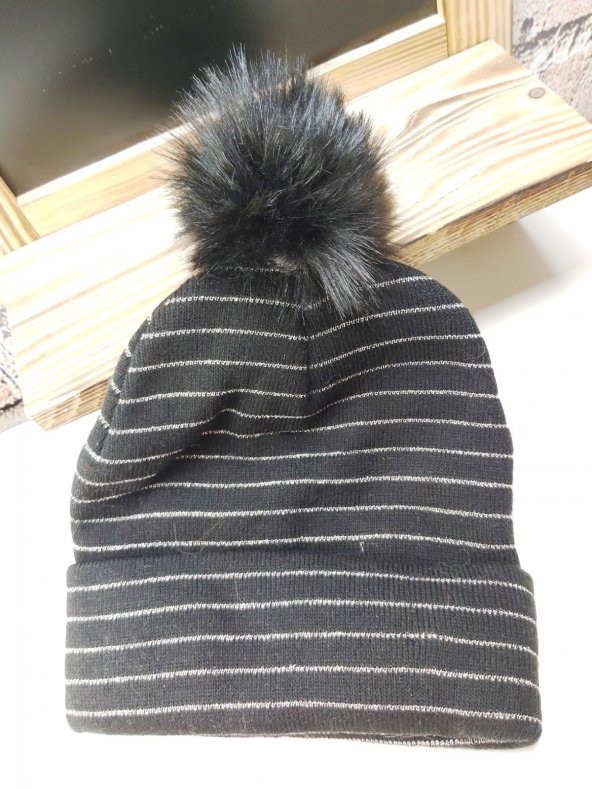 Kadın Siyah Gri  Simli Siyah Ponponlu Bere - 2