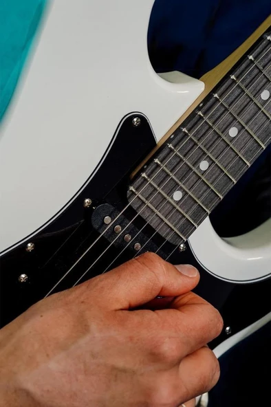 Midex CEG-36WH 8-12 Yaş Çocuklar İçin Amfili Full 3/4 36 İnç Elektro Gitar Seti White - Resim 4