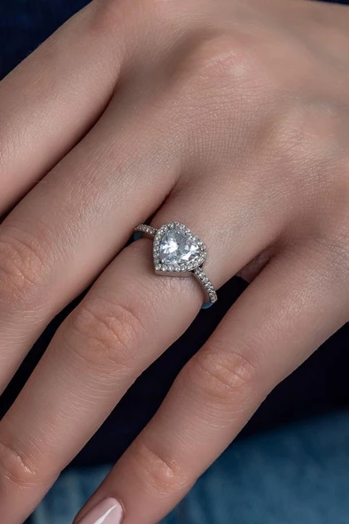 Kalpli 925 Ayar Gümüş Tektaş Yüzük