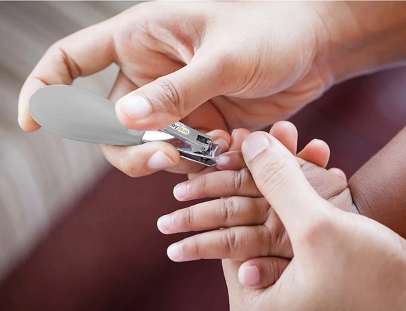 BabyJem Kolay Kavrama Bebek Tırnak Makası 576 Gri - Resim 2