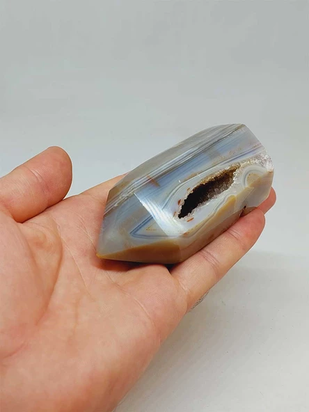 Kalsedon & Akik Druze Taşı Koleksiyonluk Piramit Uçlu (53008) ürün görseli