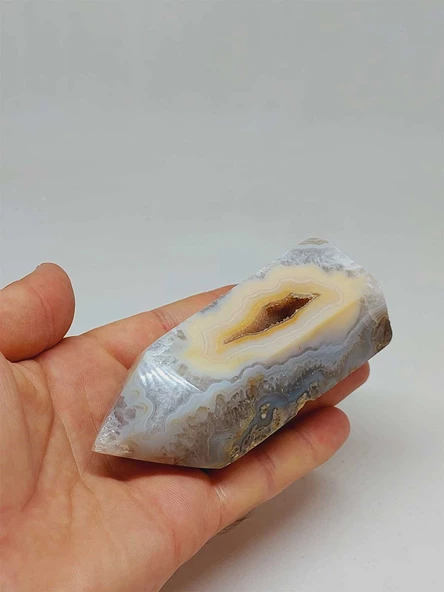 Kalsedon & Akik Druze Taşı Koleksiyonluk Piramit Uçlu (53002) ürün görseli