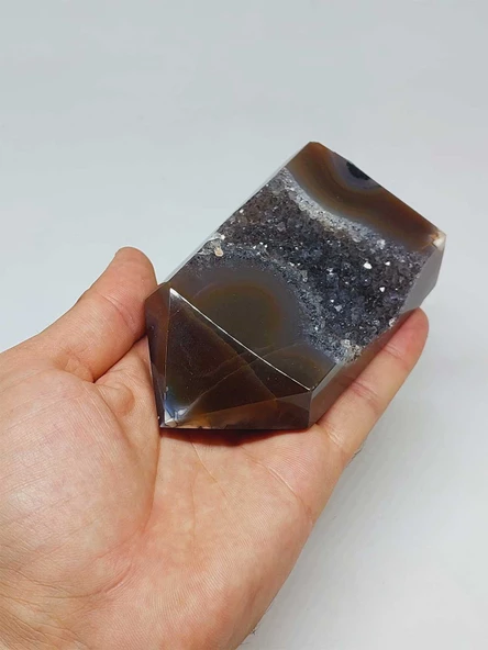 Kalsedon & Akik Druze Taşı Koleksiyonluk Piramit Uçlu (52992) ürün görseli