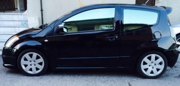 FORD FOCUS 2000-2021 Aynalı Cam Filmi Siyah 6 Metre x 50 cm Aparatlı - 4