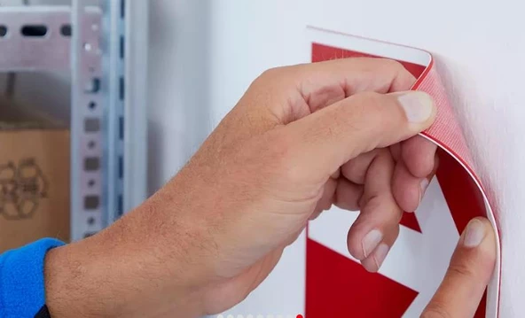 Geçici montaj bandı Çıkarılabilir Pet Kumaş Kauçuk Bazlı Yapışkan Sistemi 50mmx5mt - 5