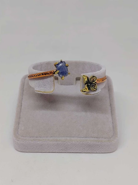 Safir Taşı Çiçek Motifli Bakır Bileklik (53040) - Resim 2