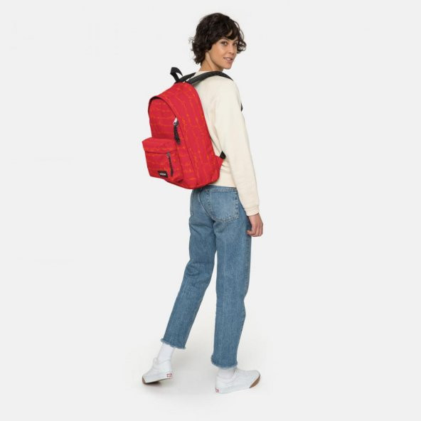 Eastpak Out Of Office Beat Teasing