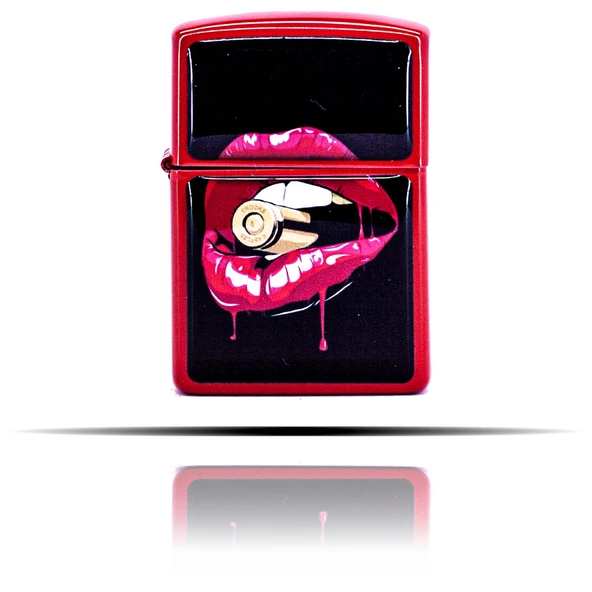 Dudak ve Kurşun Desenli Kırmızı Benzinli Çakmak - Resim 4