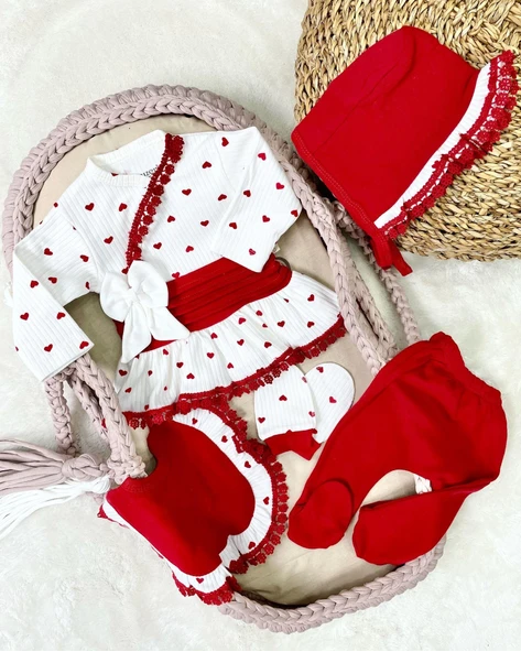 Kalp Desenli Dantel işlemeli Hastane Çıkışı Bebek Takımı - 5