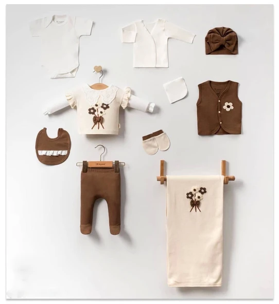 Çiçek ve Fiyonk Detaylı 10 Parça Bebek Hastane Çıkışı Ful Set - Resim 2