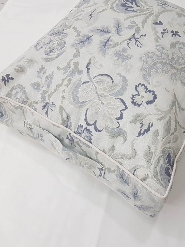 Gri Çiçekli Büyük Yer Minderi Kılıfı 60-60-10 cm Fermuarlı Fitillli