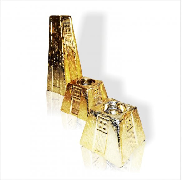 Dresuar Sehpa Masa Vitrin Ünite Üzerine Uzun Altın Varak Mumluk