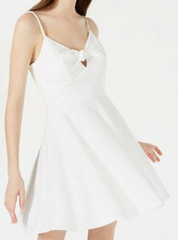 Bayan Genç Klasik Beyaz