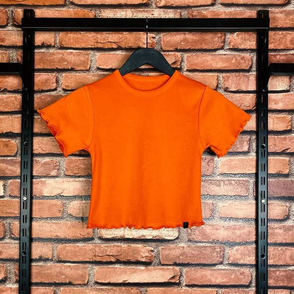 Kadın Fırfırlı Düz Renk Kısa Kollu CROP-TOP Pamuklu T-Shirt