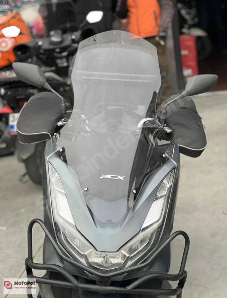 Honda Pcx 125 ,150 Ön Siperlik Camı Montaj Aparatlı 75cm Uzun Tur Camı Açık Füme 2021-24_Supermoto