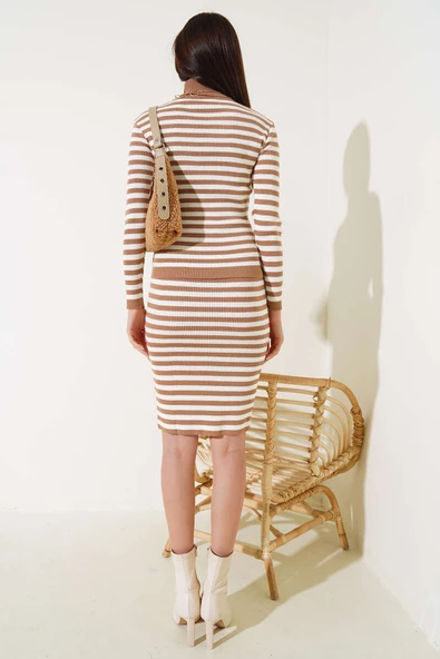 Çizgili Etekli Body Triko Takım Büsküvi - 3