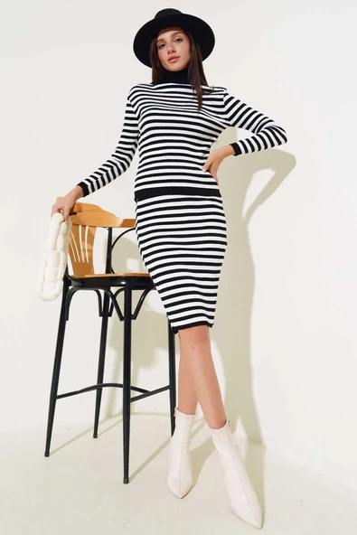 Çizgili Etekli Body Triko Takım Siyah