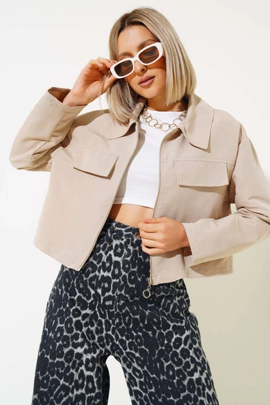 Cep Kapaklı Fermuarlı Kısa Ceket Bej ürün görseli 1