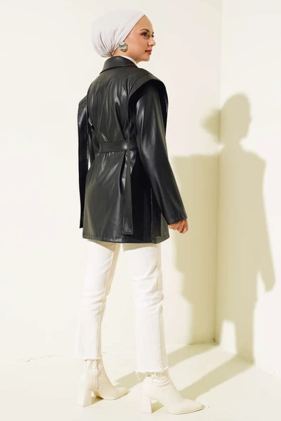 Omuz Pelerinli Deri Ceket Siyah - 3