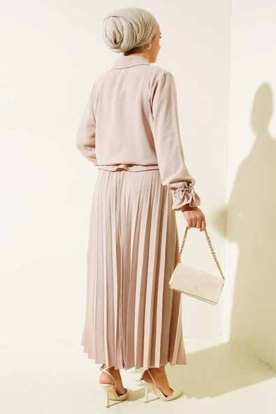 Yaka Taşlı Pileli Etekli İkili Takım Bej - 3