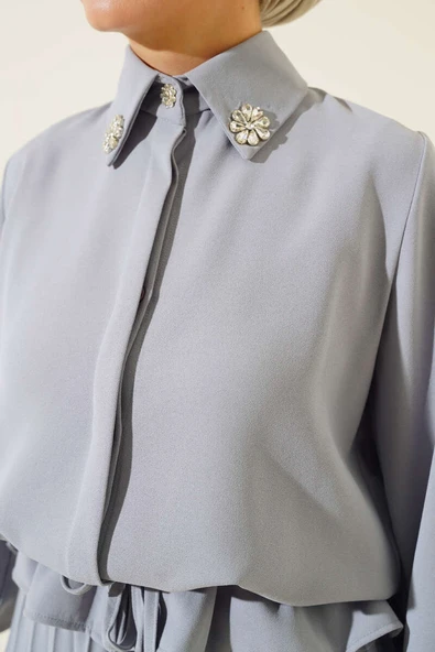 Yaka Taşlı Pileli Etekli İkili Takım Gri - Resim 4