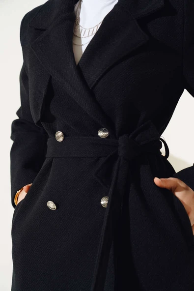 Kruvaze Yaka Kuşaklı Kısa Kaşe Kaban Siyah - Resim 4