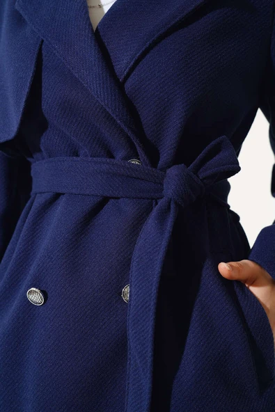 Kruvaze Yaka Kuşaklı Kısa Kaşe Kaban Lacivert - 4