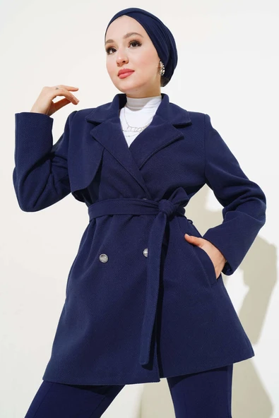 Kruvaze Yaka Kuşaklı Kısa Kaşe Kaban Lacivert