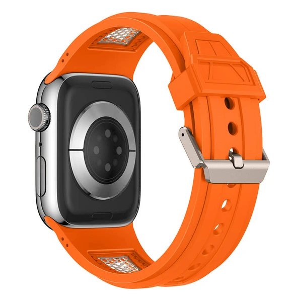 Zore Apple ile uyumlu Watch 44mm KRD-117 Hava Alabilen Delikli Metal Süslemeli Desenli Silikon Kordon - 3