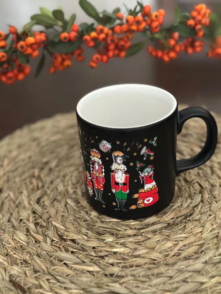 Siyah Kurşun Asker Figürlü Yılbaşı Özel Seramik Kupa/bardak - Resim 2