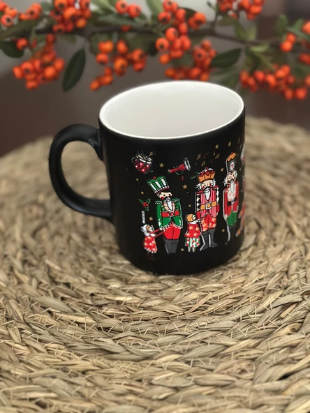 Siyah Kurşun Asker Figürlü Yılbaşı Özel Seramik Kupa/bardak - Resim 3