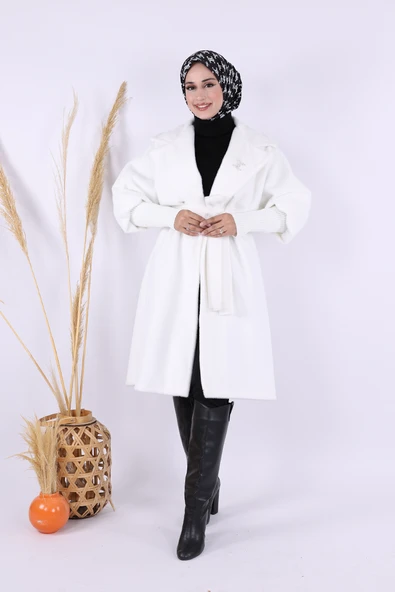 Bel Kuşaklı Yaka Taş Broş Detaylı Kaban 7874 Ekru - Resim 2