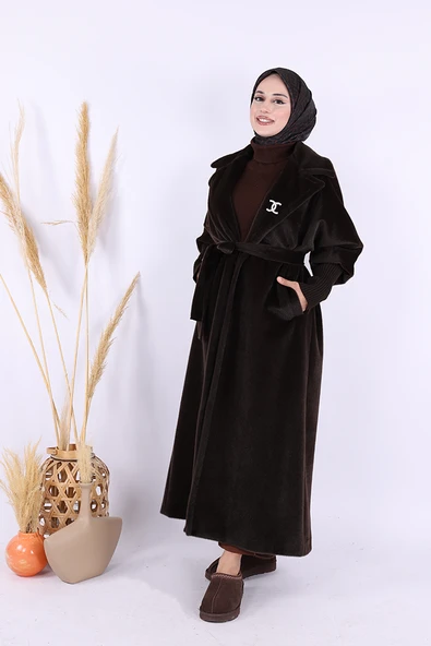 Bel Kuşaklı Yaka Taş Broş Detaylı Uzun Kaban 7923 Kahverengi - 3