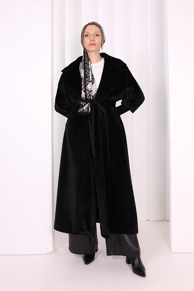 Bel Kuşaklı Yaka Taş Broş Detaylı Uzun Kaban 7923 Siyah - Resim 2