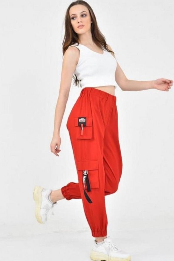 Paça ve Belden Lastikli Yandan Cepli Kırmızı Kadın Kargo Pantolon - 2