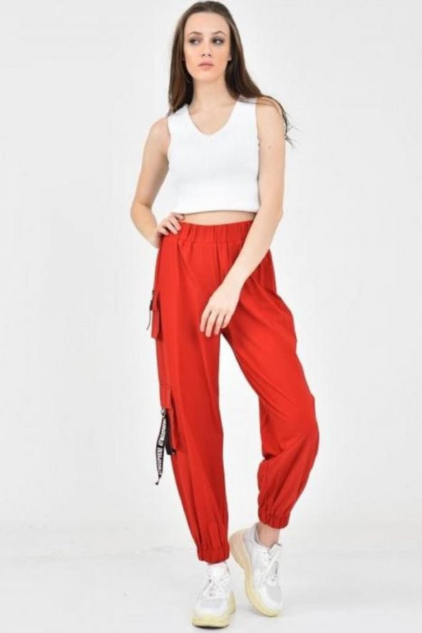 Paça ve Belden Lastikli Yandan Cepli Kırmızı Kadın Kargo Pantolon - 3
